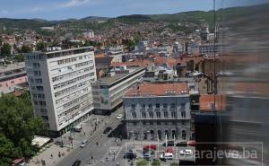 Sunce iznad Šehera: Pogled na Sarajevo iz drugog ugla